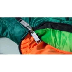 Coleman Fision 200 13 Coleman Fision 200 -Buiten Kamperen 26660 4 550x550w