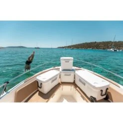 Coleman 100QT Xtreme Marine Cooler -Buiten Kamperen COOLER20XTREME20MARINE20100QT20WHEELED20200003740220Lifestyle207 550x550w