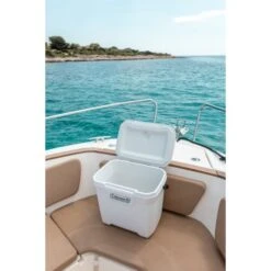 Coleman 28QT Xtreme Marine Cooler 36 Coleman 28QT Xtreme Marine Cooler -Buiten Kamperen COOLER20XTREME20MARINE2028QT20PERSONAL20200003739820Lifestyle206 550x550h