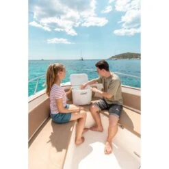 Coleman 28QT Xtreme Marine Cooler 37 Coleman 28QT Xtreme Marine Cooler -Buiten Kamperen COOLER20XTREME20MARINE2028QT20PERSONAL20200003739820Lifestyle207 550x550h