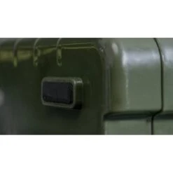 RidgeMonkey CoolaBox Compact 12 34 RidgeMonkey CoolaBox Compact 12 -Buiten Kamperen Feet20Detail 550x550w