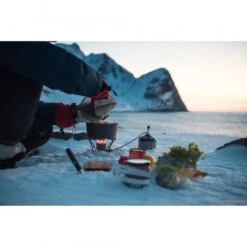 Primus OmniLite Ti -Buiten Kamperen p321988 omnilite ti rikard landrin 2020 03 550x550 1