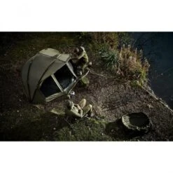 Trakker SLX 100 Bivvy -Buiten Kamperen trakker slx v3 15 man bivvy team outdoors 550x550 1